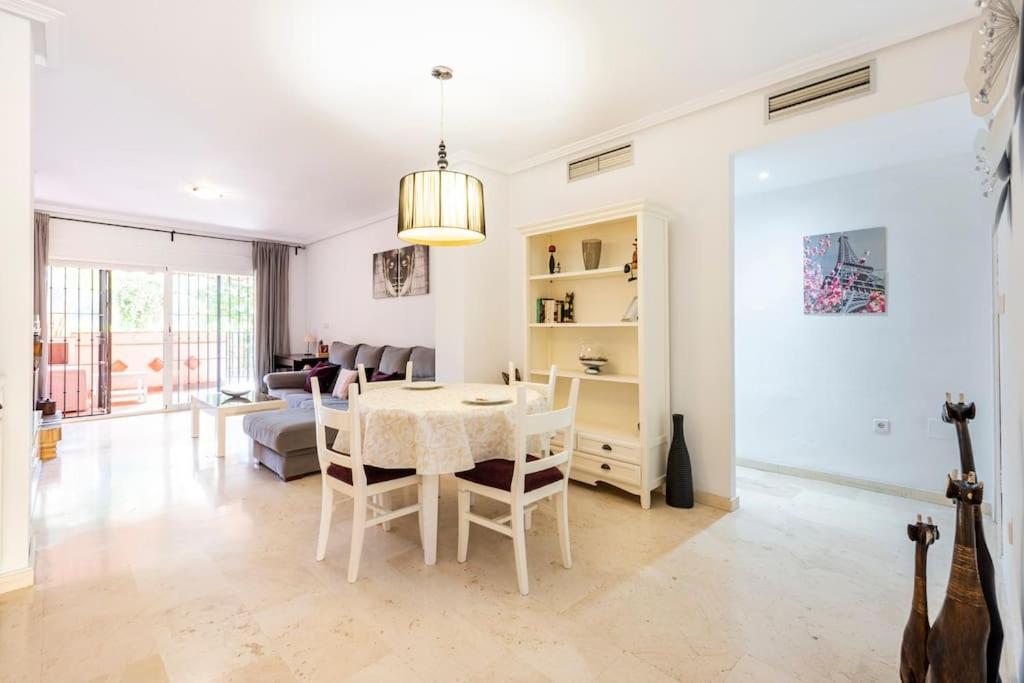 Apartamento En Marbella Guadalmina Primera Linea De Campo De Golf Los Cartujanos エクステリア 写真