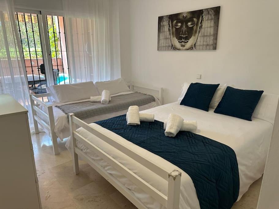 Apartamento En Marbella Guadalmina Primera Linea De Campo De Golf Los Cartujanos エクステリア 写真